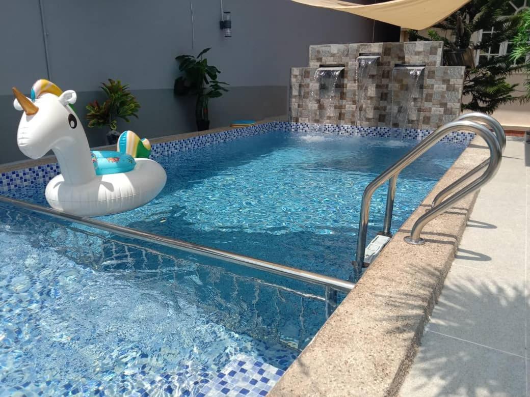 Private Pool Cassa Dinies, Wifi , Bbq,10 Pax Villa Rantau Panjang Exterior photo